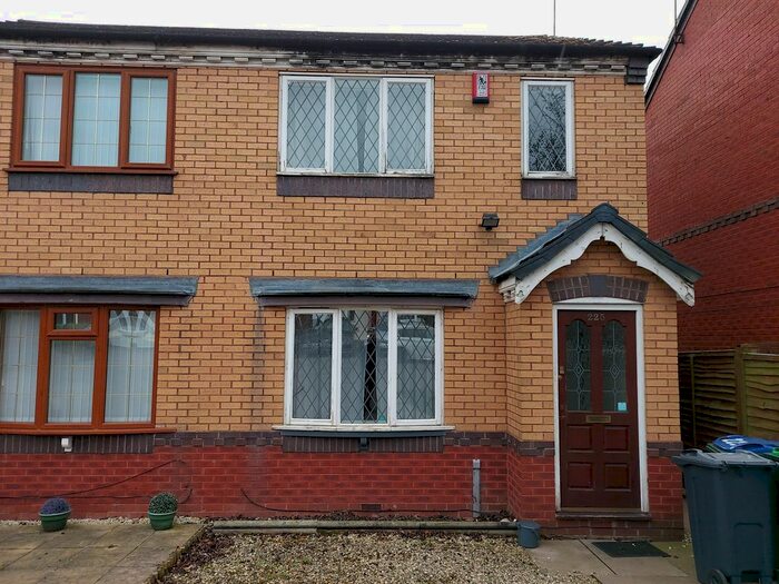 3 Bedroom Property To Rent In Woodruff Way, Walsall WS5