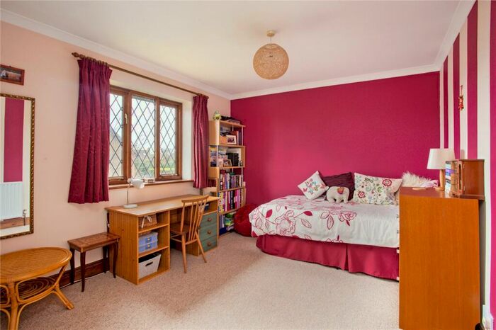 5 Bedroom Detached House For Sale In Kingswood Rise, Four Marks, GU34