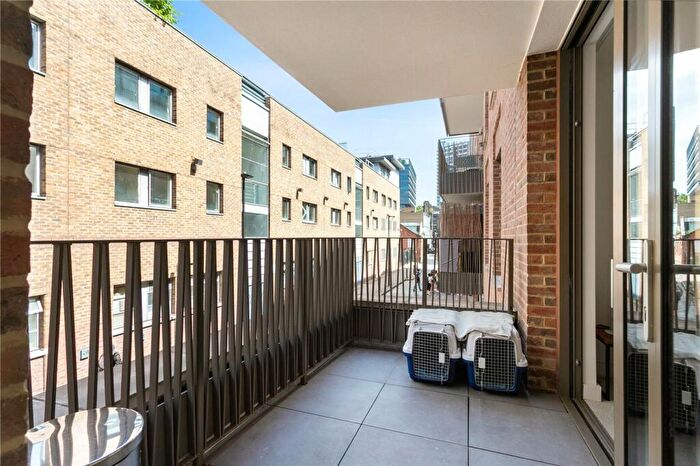 1 Bedroom Apartment For Sale In Gunthorpe Street, London, E1