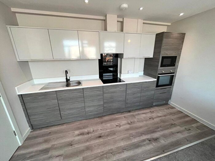 1 Bedroom Flat To Rent In Bond Street, Hull, HU1