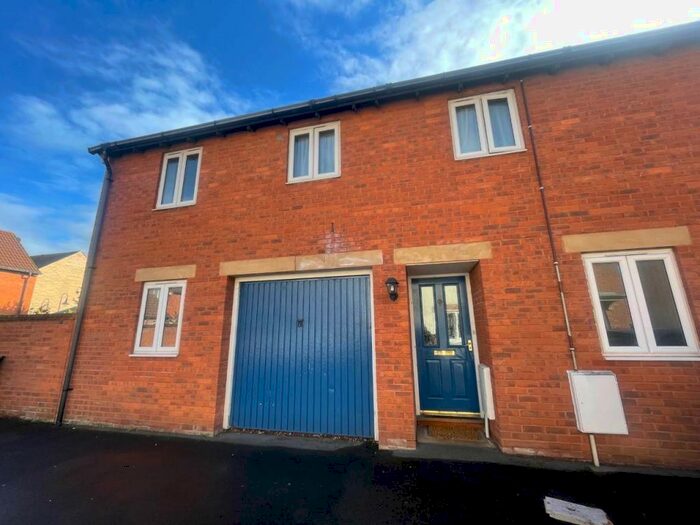 3 Bedroom Coach House To Rent In Carberry View, Weston Village, Weston-super-Mare, BS24