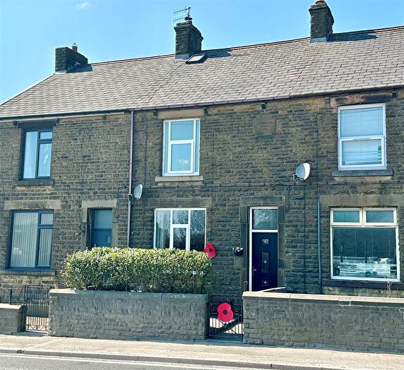 3 Bedroom Terraced House For Sale In Hallsteads, Dove Holes, Buxton, SK17