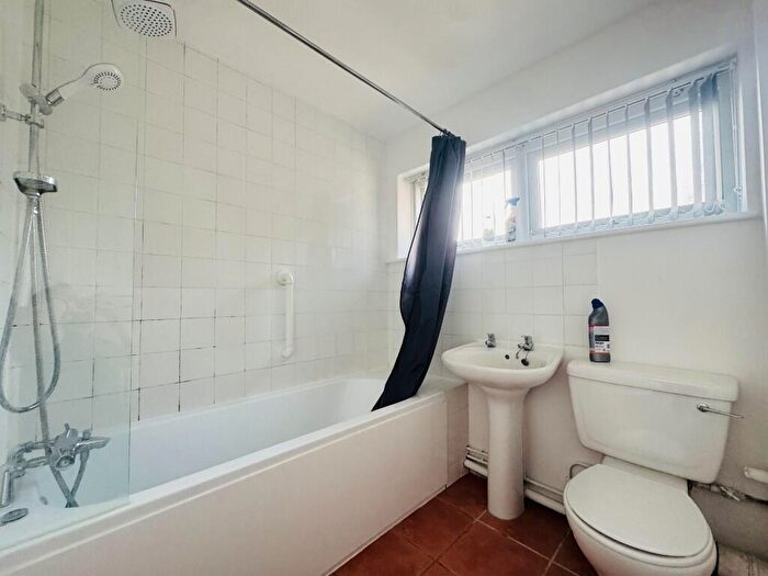 2 Bedroom Apartment To Rent In Elm Court, Spring Road, Southampton, SO19