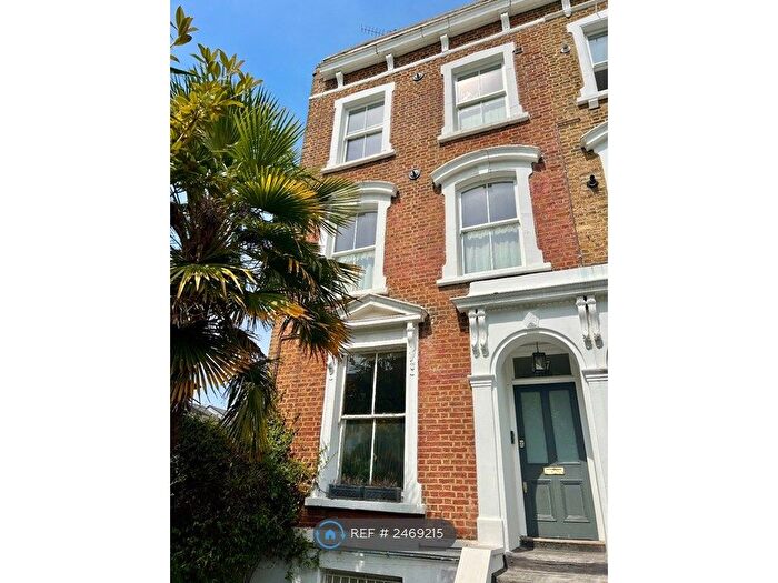 2 Bedroom Maisonette To Rent In Victoria Park Road, London, E9