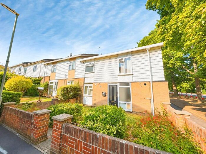 3 Bedroom End Of Terrace House To Rent In Abbey Road, Basingstoke, RG24