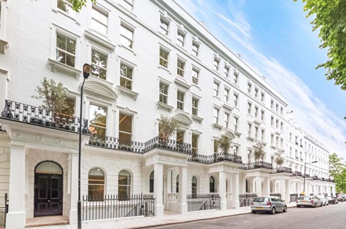 Studio For Sale In Hempel Gardens, Craven Hill Gardens, London, W2
