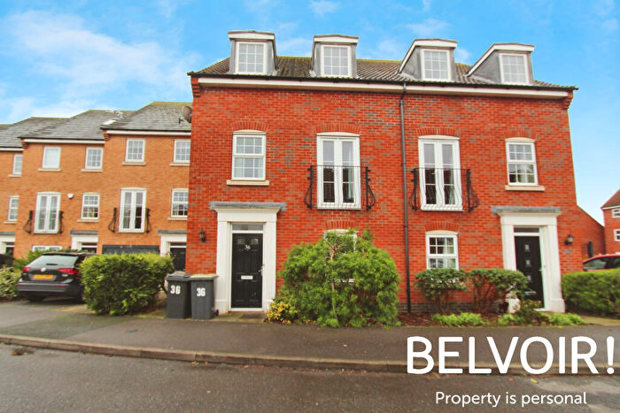 3 Bedroom Semi Detached House For Sale In Cartwright Way, Beeston, Beeston, NG9