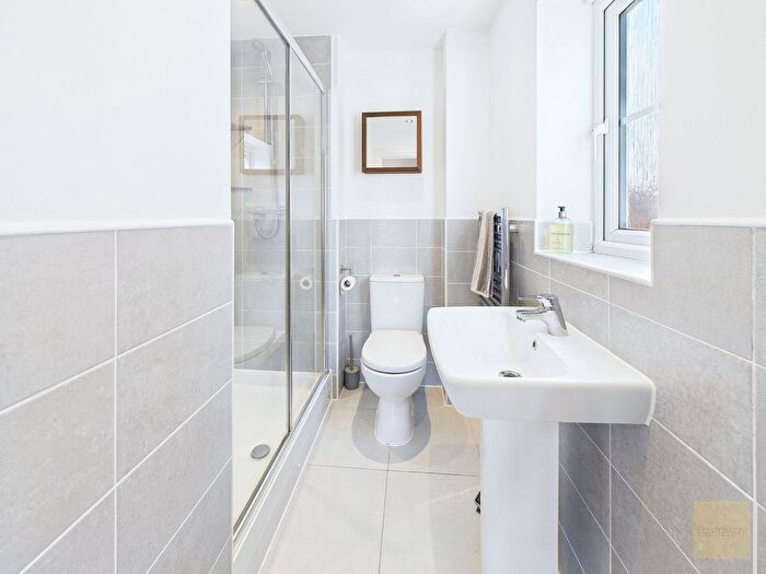 4 Bedroom Detached House For Sale In Boyfield Crescent, Stamford, PE9