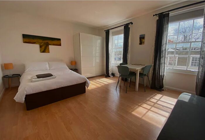 Studio To Rent In Greenland Road, London, NW1