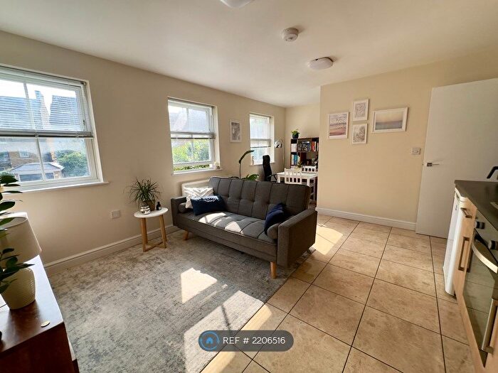 1 Bedroom Flat To Rent In Malpas Road, London, SE4