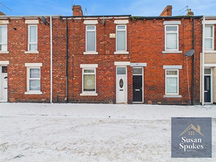 2 Bedroom Terraced House For Sale In Alnwick Road, South Shields, NE34