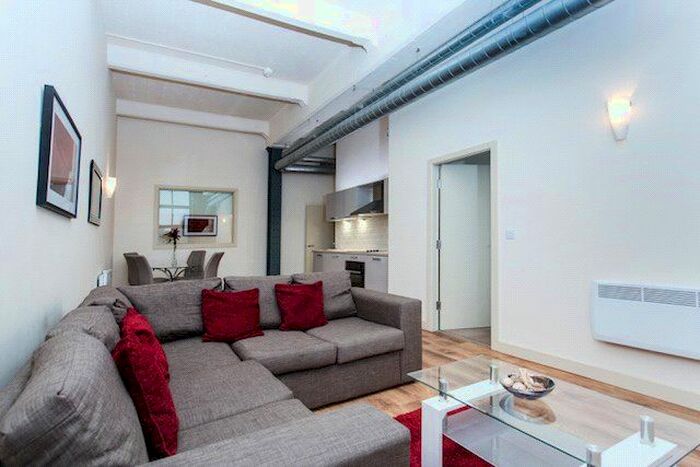 1 Bedroom Flat To Rent In Upper Blakeridge Lane, Batley, West Yorkshire, WF17