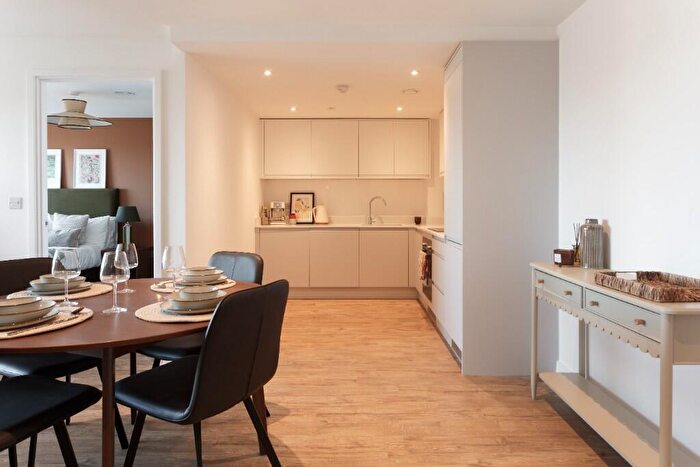 2 Bedroom Flat To Rent In Altitude At Phoenix, Saxton Lane, Leeds, West Yorkshire, LS9