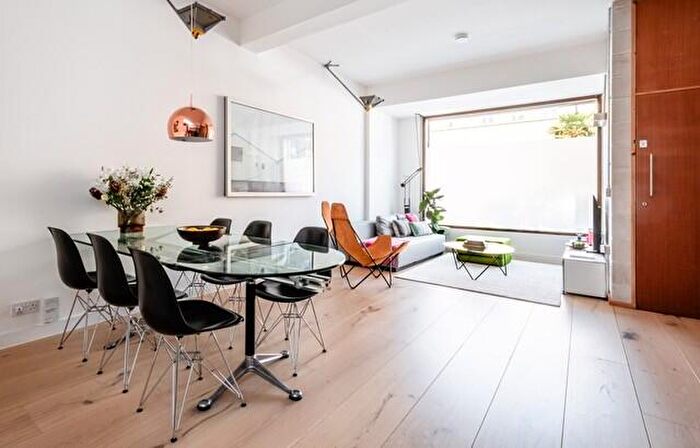 1 Bedroom Apartment To Rent In Hackney Road, Bethnal Green, E2