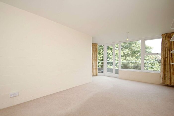 1 Bedroom Flat To Rent In Banbury Road, Summertown, OX2