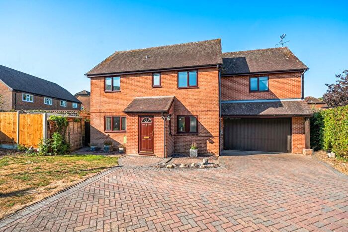 5 Bedroom Detached House For Sale In Addison Gardens, Odiham, RG29