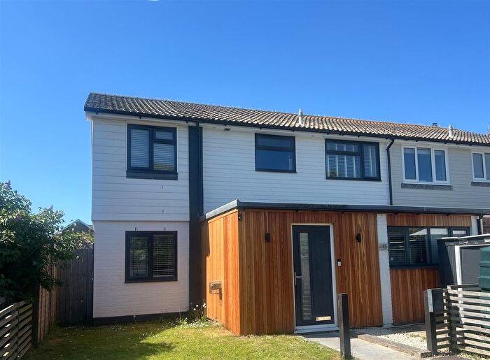 4 Bedroom Semi-Detached House For Sale In Denham Way, Camber, Rye, TN31