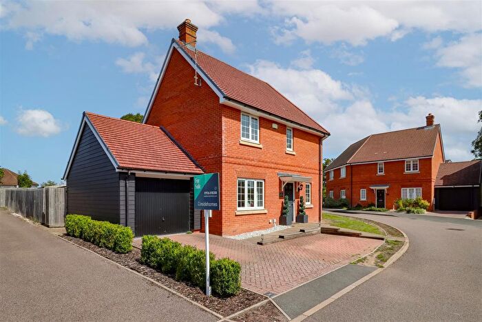 3 Bedroom Semi-Detached House For Sale In Marlow Green, Bishops Itchington, Southam, CV47