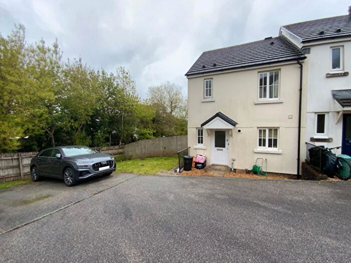 3 Bedroom End Of Terrace House To Rent In Gloweth, Truro, TR1
