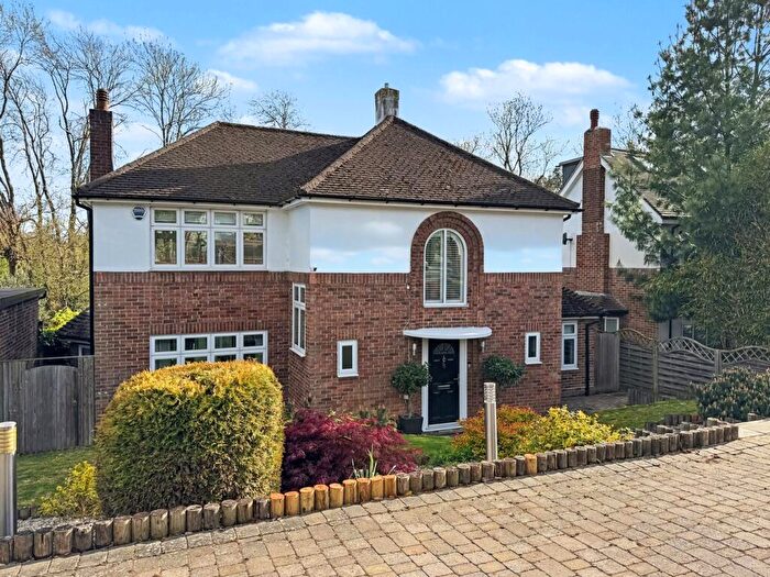 4 Bedroom Detached House For Sale In Kevington Drive, Chislehurst, BR7