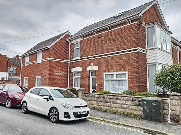 7 Bedroom End Of Terrace House For Sale In St Anne's Road Guest House, St Anne's Road, Exeter, Devon, EX1