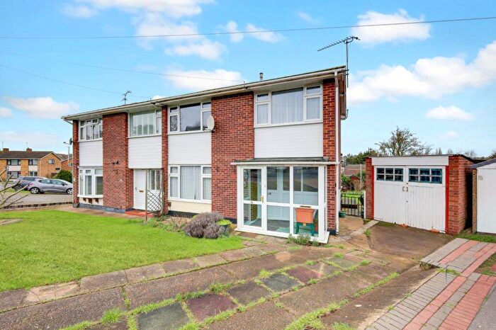 3 Bedroom Semi-Detached House For Sale In Long Meadow Drive, Wickford, Essex, SS11