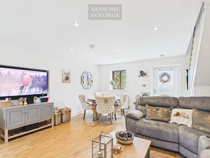 2 Bedroom End Of Terrace House For Sale In Minchens Lane, Bramley, RG26