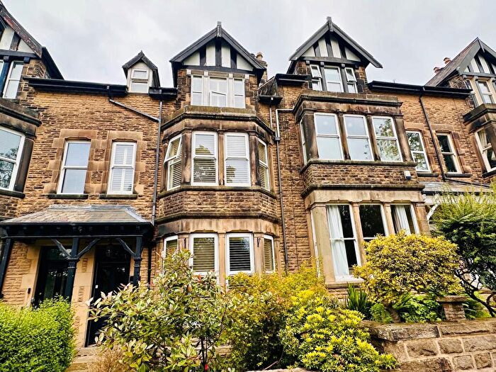 6 Bedroom House To Rent In Harlow Moor Drive, Harrogate, HG2