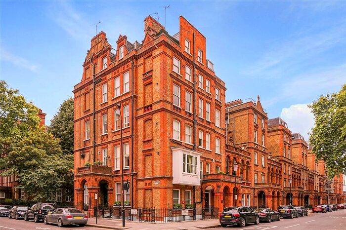 2 Bedroom Flat To Rent In Courtfield Road, South Kensington, London, SW7