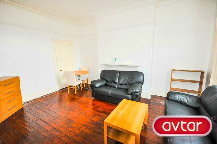 1 Bedroom Flat To Rent In Cardigan Road, Hyde Park, Leeds, LS6
