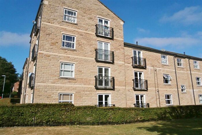 2 Bedroom Apartment To Rent In Broom Mills Road, Leeds, LS28
