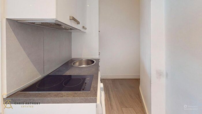 1 Bedroom Flat To Rent In St James Road, London, SE1