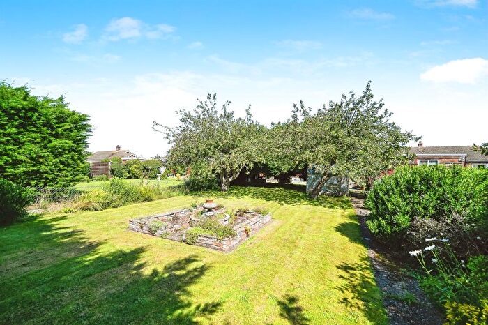3 Bedroom Detached Bungalow For Sale In Kenhill Close, Snettisham, King's Lynn, PE31