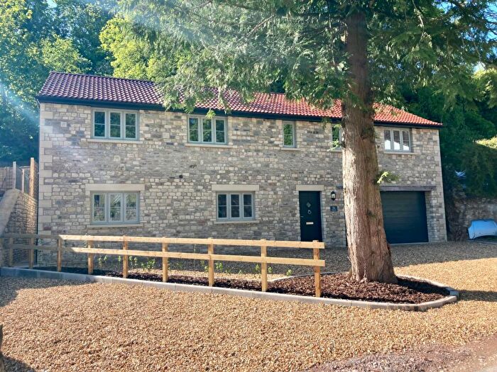4 Bedroom Detached House To Rent In Cowl Street, Shepton Mallet, BA4