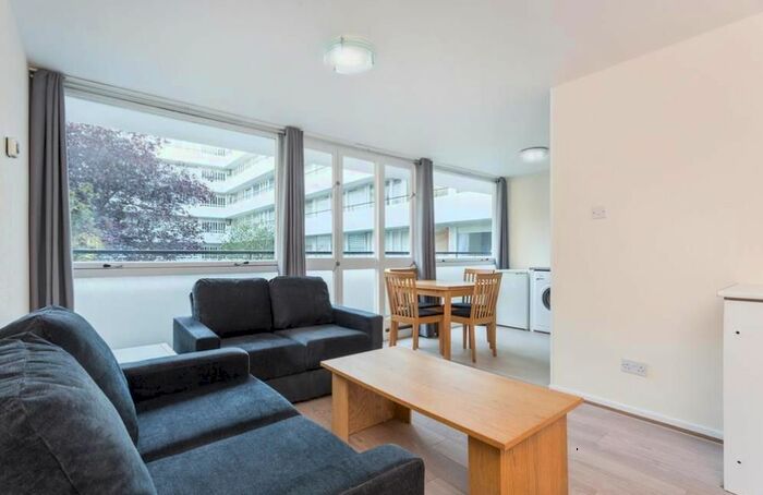 2 Bedroom Flat To Rent In Clipstone Street, Fitzrovia, London, W1W