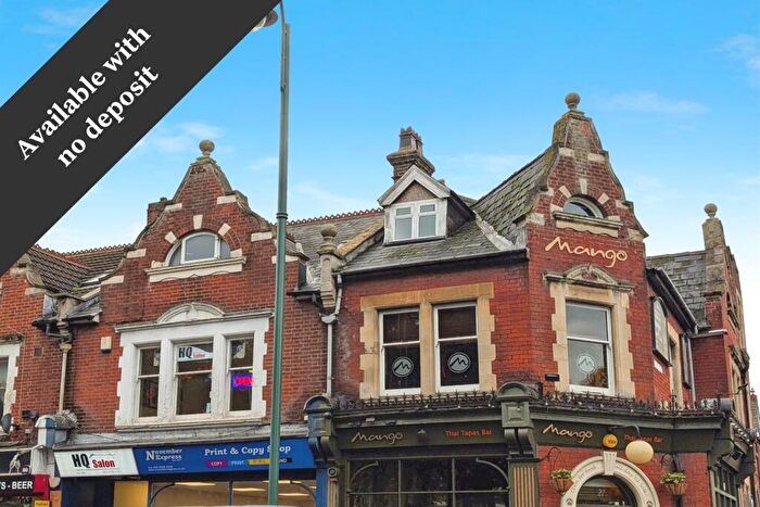 3 Bedroom Flat To Rent In Portswood Road, SO17