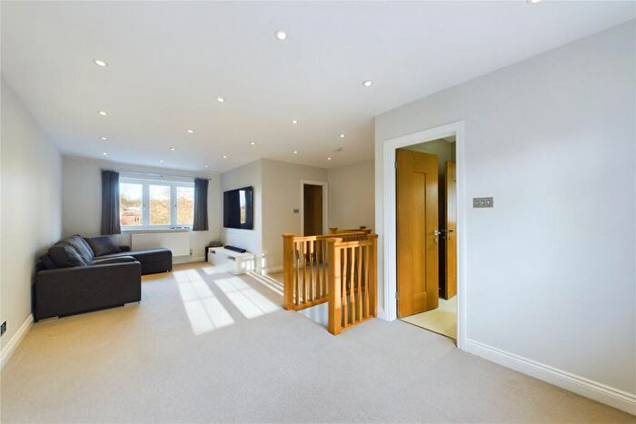 5 Bedroom Detached House To Rent In Mountbatten Rise, Sandhurst, Berkshire, GU47