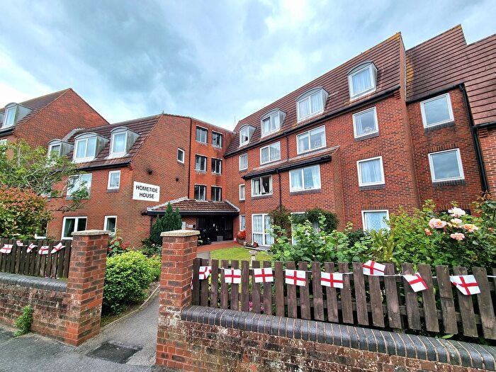 1 Bedroom Property To Rent In Beach Road, Lee-On-The-Solent, PO13