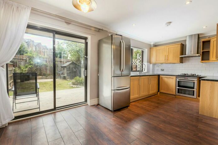 4 Bedroom Terraced House To Rent In Castle Road, NW1