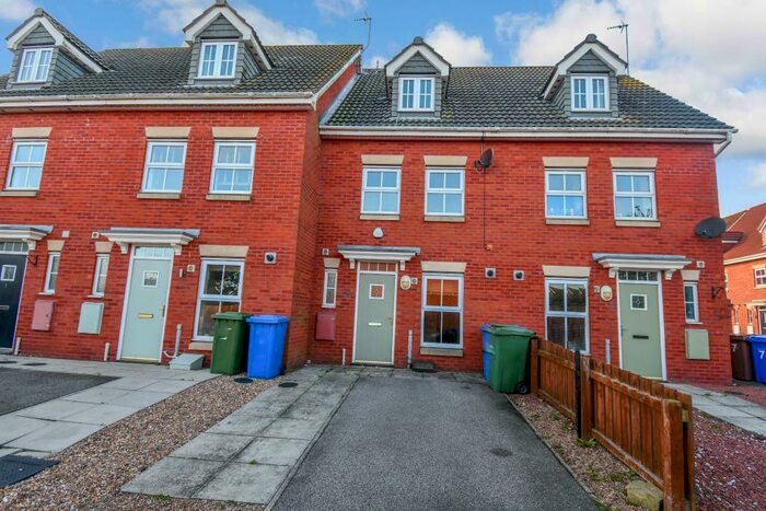 3 Bedroom Terraced House To Rent In Cooks Gardens, Keyingham, HU12