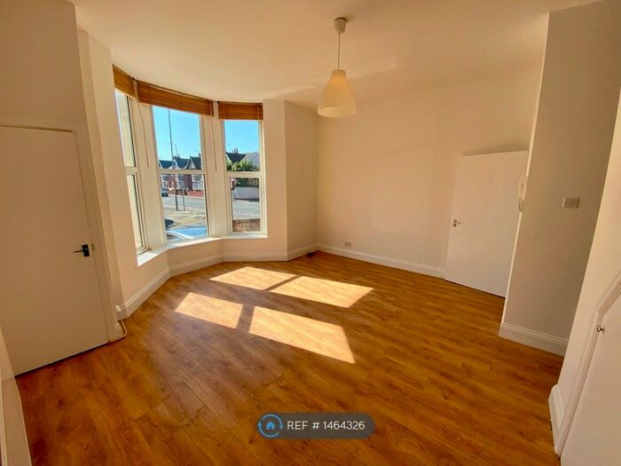 1 Bedroom Flat To Rent In Courtenay Road, Waterloo, Liverpool, L22