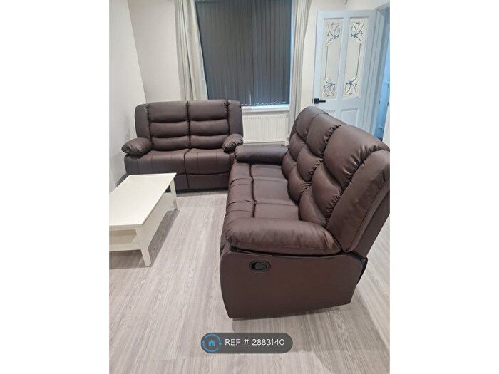 3 Bedroom Terraced House To Rent In Central St, Hengoed, CF82