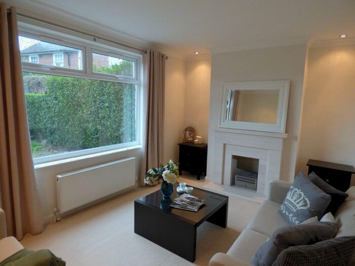 3 Bedroom Semi-Detached House To Rent In Saxon Drive, London, W3
