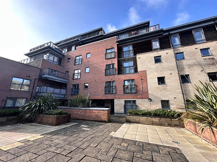 2 Bedroom Apartment To Rent In Collier Street, Manchester, M3