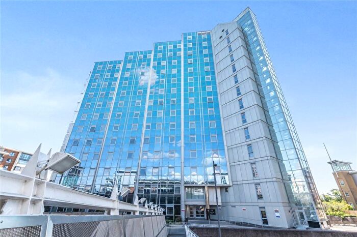 2 Bedroom Block Of Apartments For Sale In Basingstoke, Hampshire, RG21