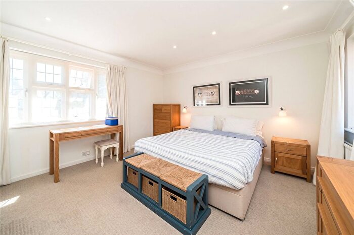 5 Bedroom Detached House To Rent In Woodfield Avenue, London, SW16
