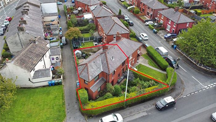 4 Bedroom Semi-detached House For Sale In Jubilee Road, Haslingden, Rossendale, BB4