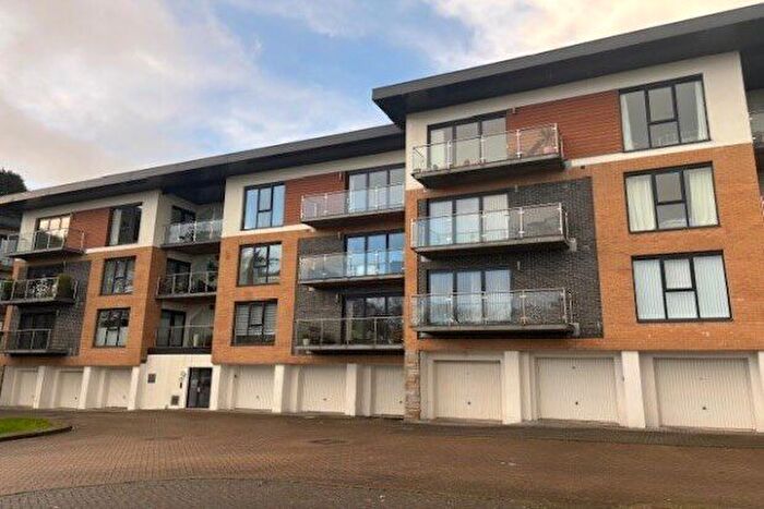 2 Bedroom Flat To Rent In Rashleigh Road, St. Austell, PL26