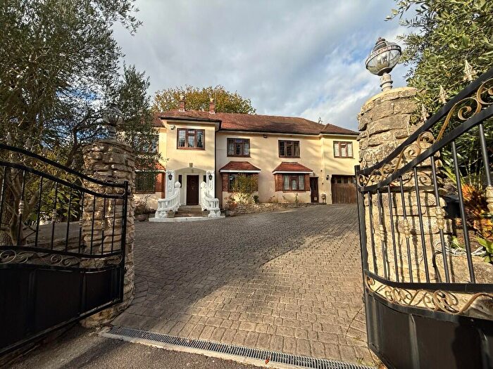 6 Bedroom Detached House For Sale In Benellen Road, Bournemouth, Dorset, BH4