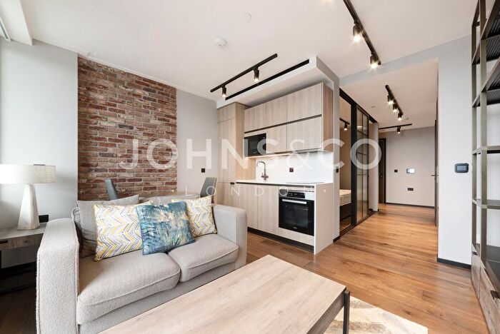Studio To Rent In Stage Apartments, Hewett Street, Shoreditch, London, EC2A